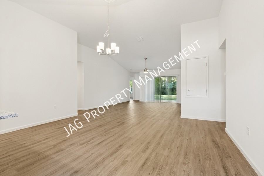 1282 Hegira St Nw - Photo 7 of 27