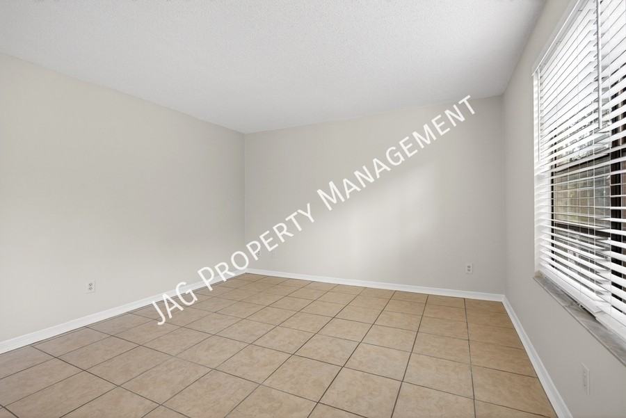 482 Bentwood Ln #B - Photo 7 of 27