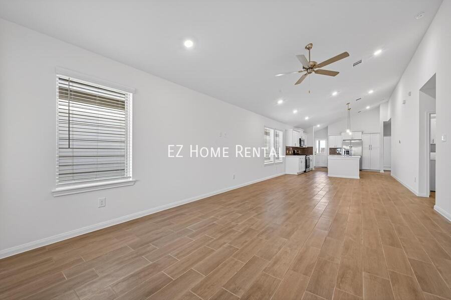 21703 Cypress Trellis Dr - Photo 3 of 34