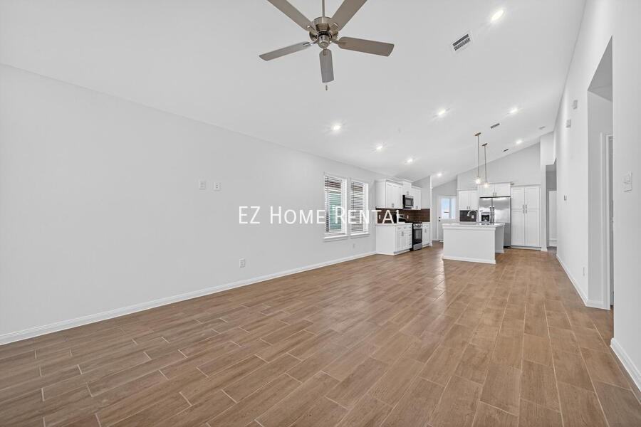 21703 Cypress Trellis Dr - Photo 4 of 34