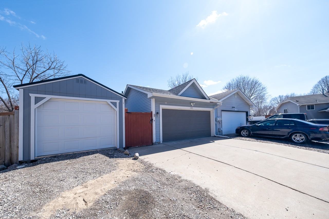 1705 Slater Ln #1 - Photo 2 of 30