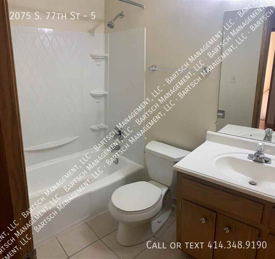 2075 S 77th St #5 - Photo 6 of 6