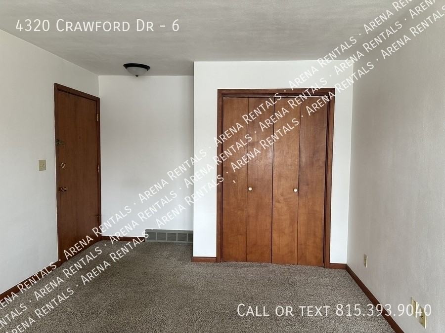 4320 Crawford Dr #6 - Photo 2 of 22