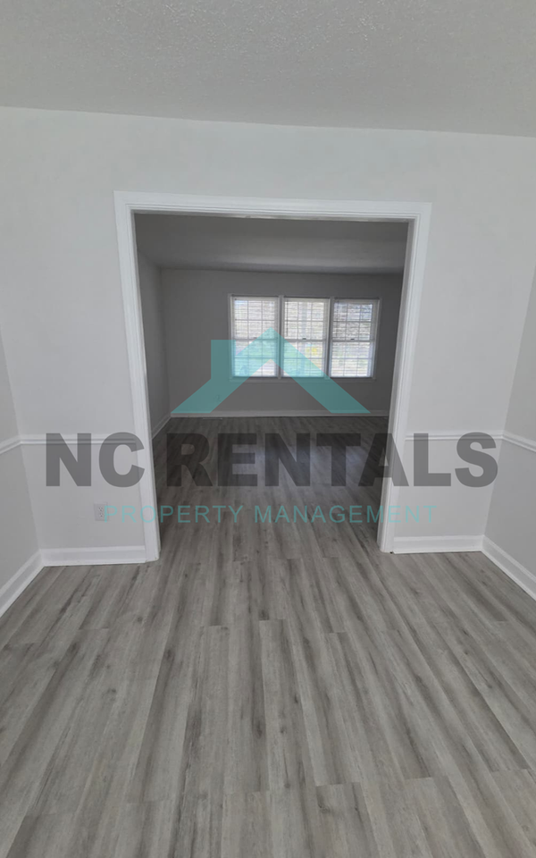 2300 Carlford Rd - Photo 6 of 33