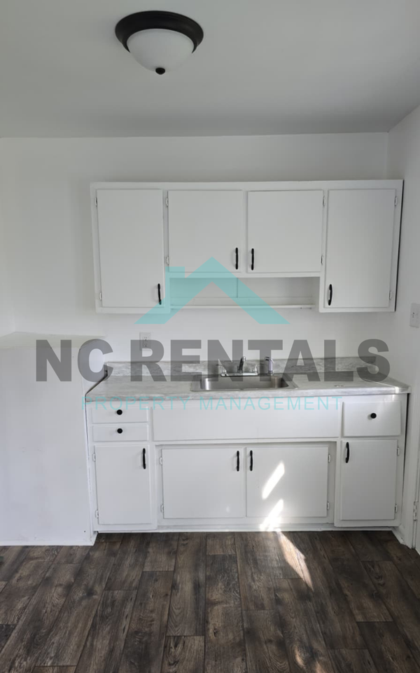 1508 18th St - Photo 6 of 19