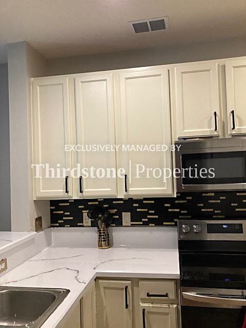 6131 Bartram Village Dr - Photo 6 of 11