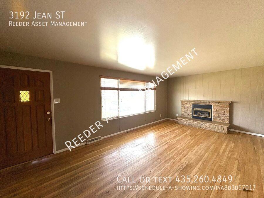 3192 S Jean St - Photo 2 of 22