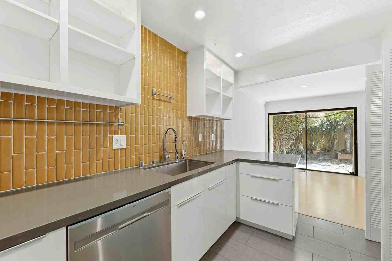 2071 Holly Branch Ct - Photo 3 of 19