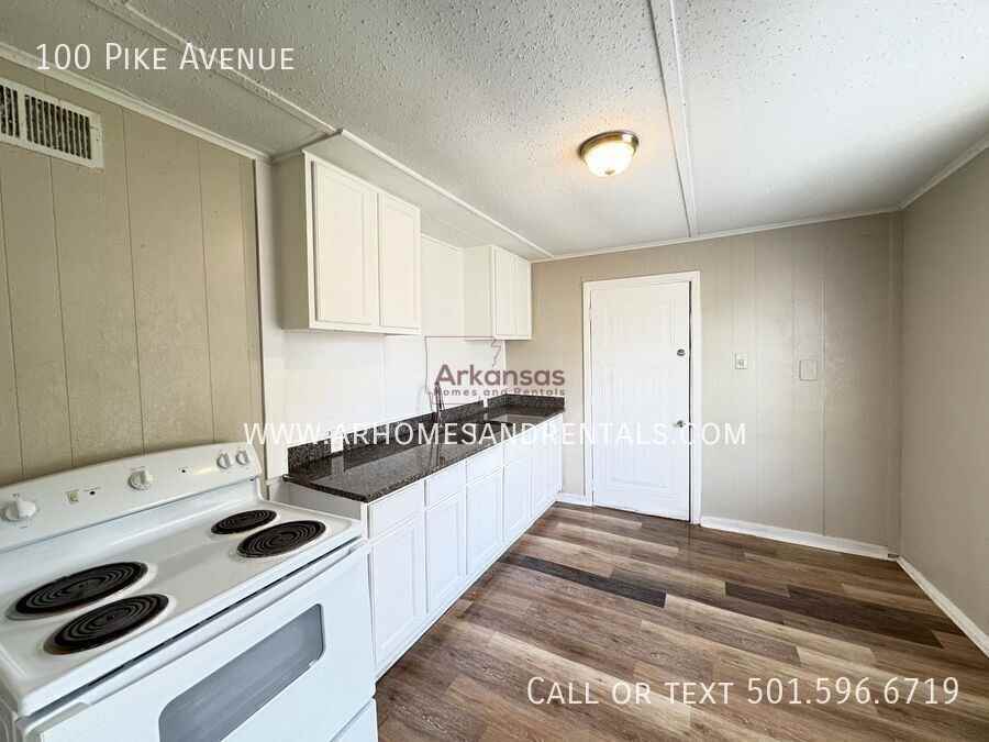 100 Pike Ave - Photo 5 of 9