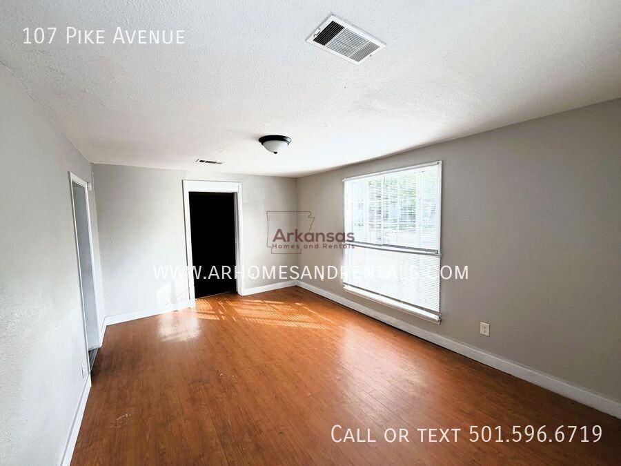 107 Pike Ave - Photo 2 of 11