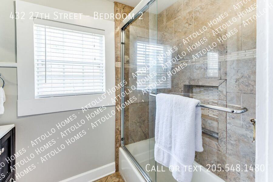 432 27th St - Photo 3 of 48