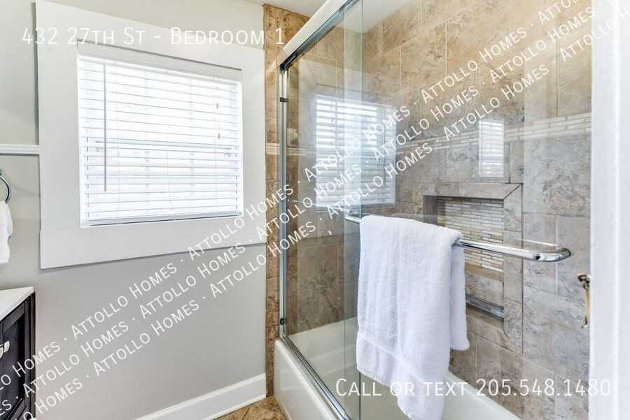 432 27th St - Photo 4 of 50