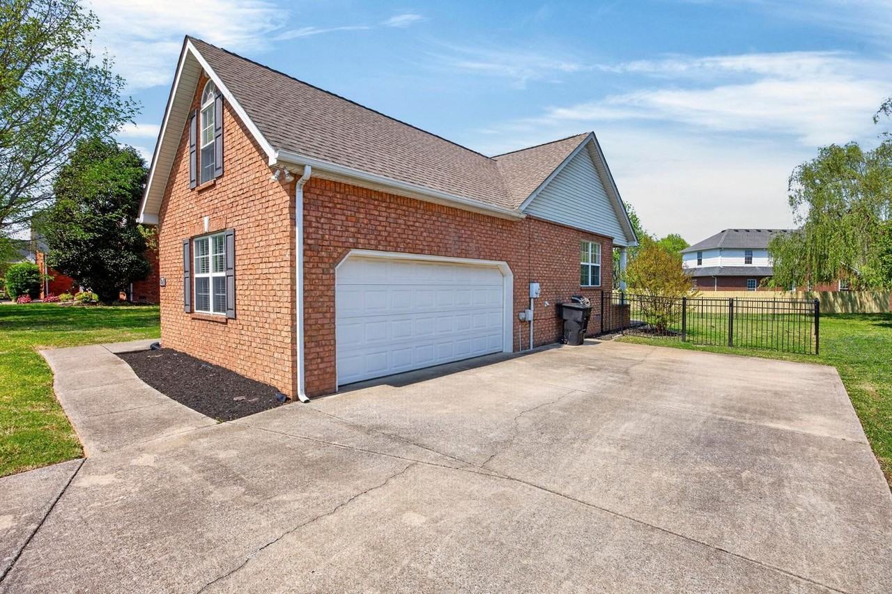 197 Red Jacket Trce - Photo 3 of 43