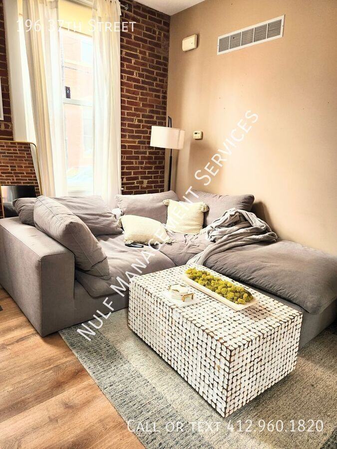 196 37th St - Photo 2 of 6