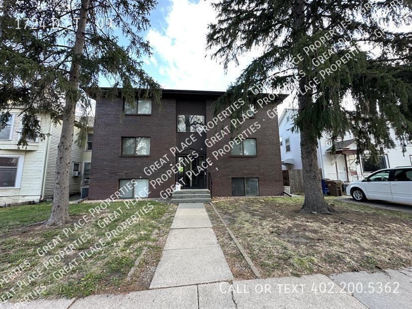 1724 D St #09 - Photo 5 of 23