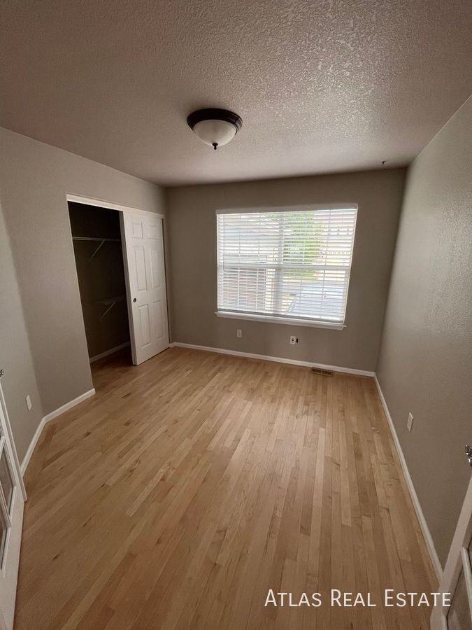 15812 E 107th Ave - Photo 6 of 14