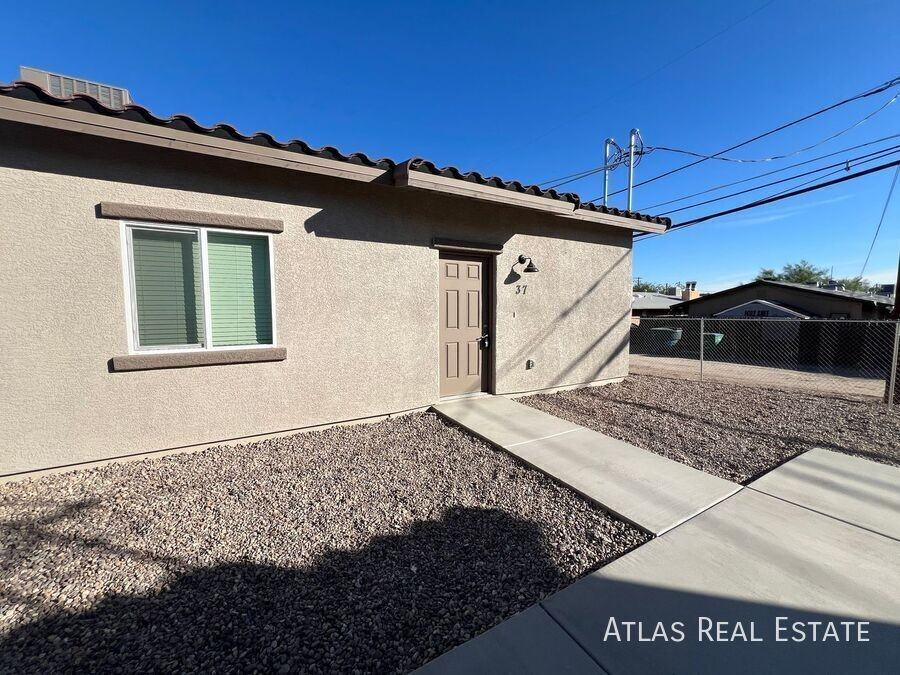 37 W Lester St - Photo 2 of 18