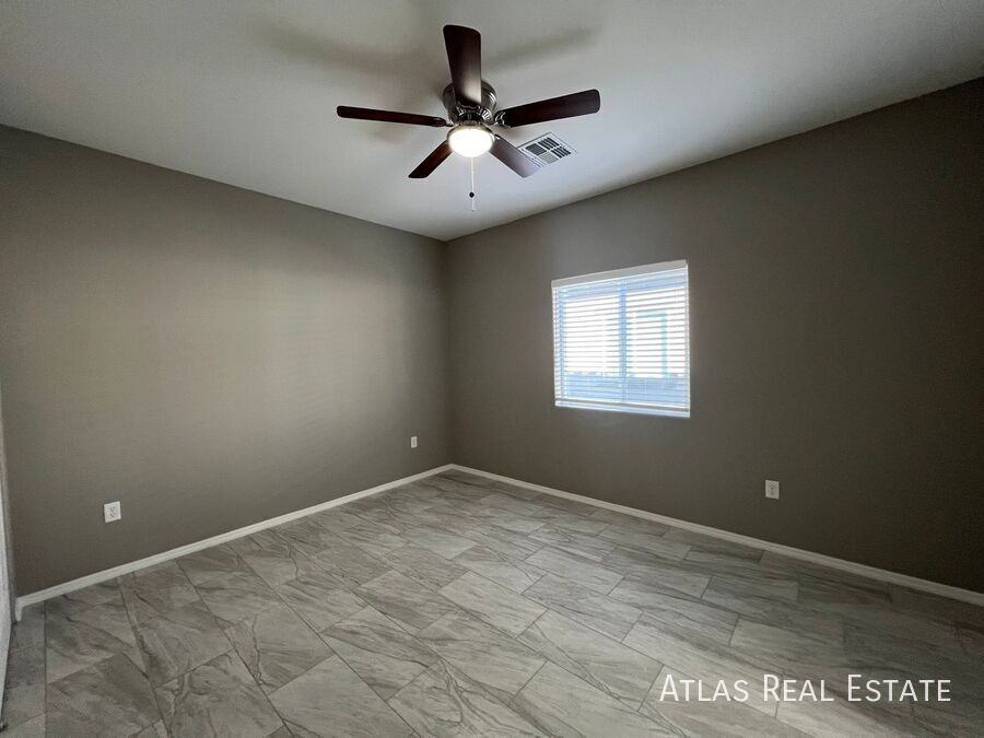 37 W Lester St - Photo 4 of 18