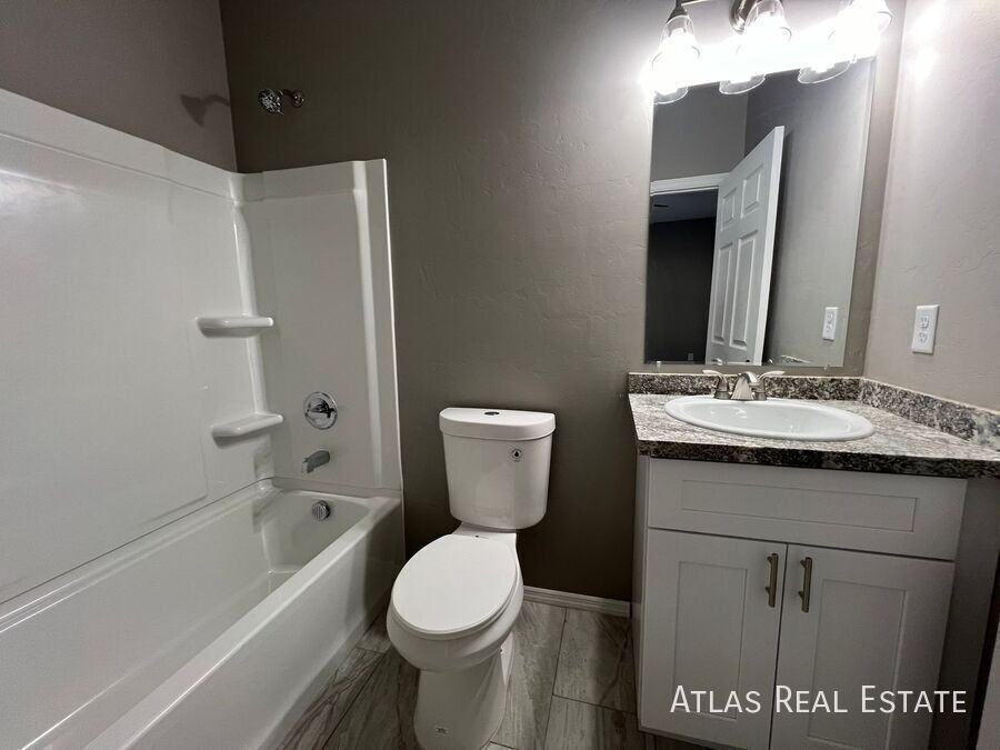 37 W Lester St - Photo 6 of 18