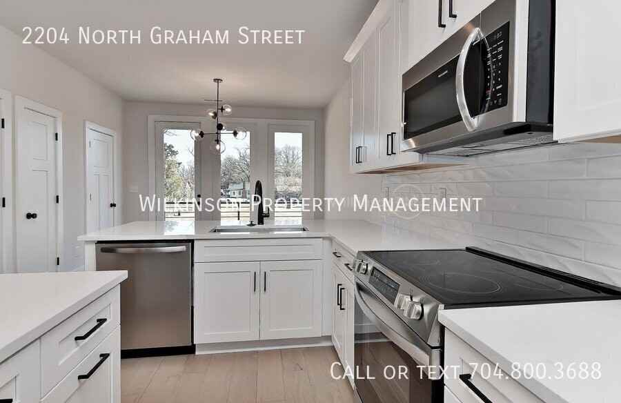 2204 2204 Northend Dr - Photo 3 of 28