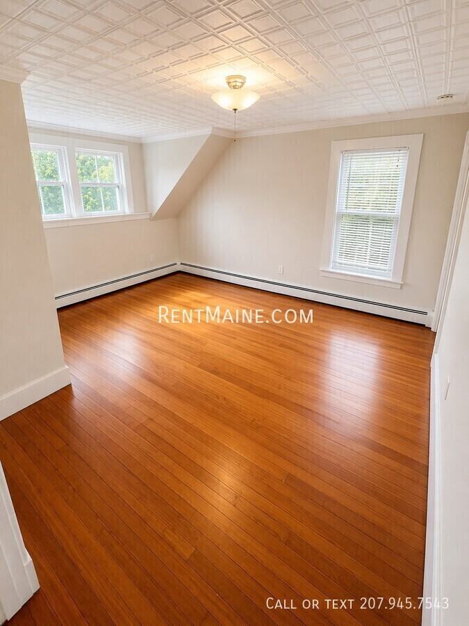 269 French St #E - Photo 3 of 8