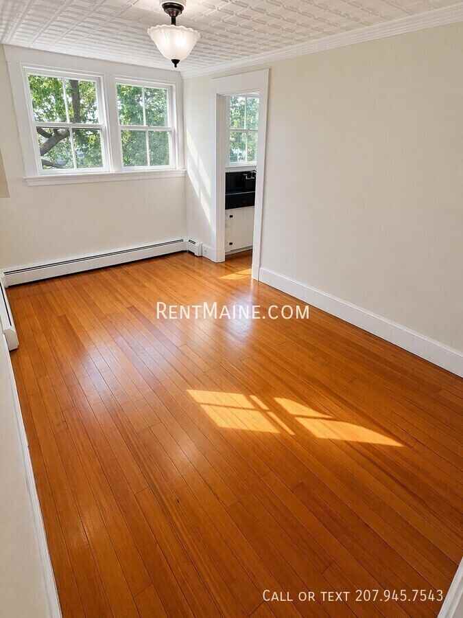 269 French St #E - Photo 4 of 8