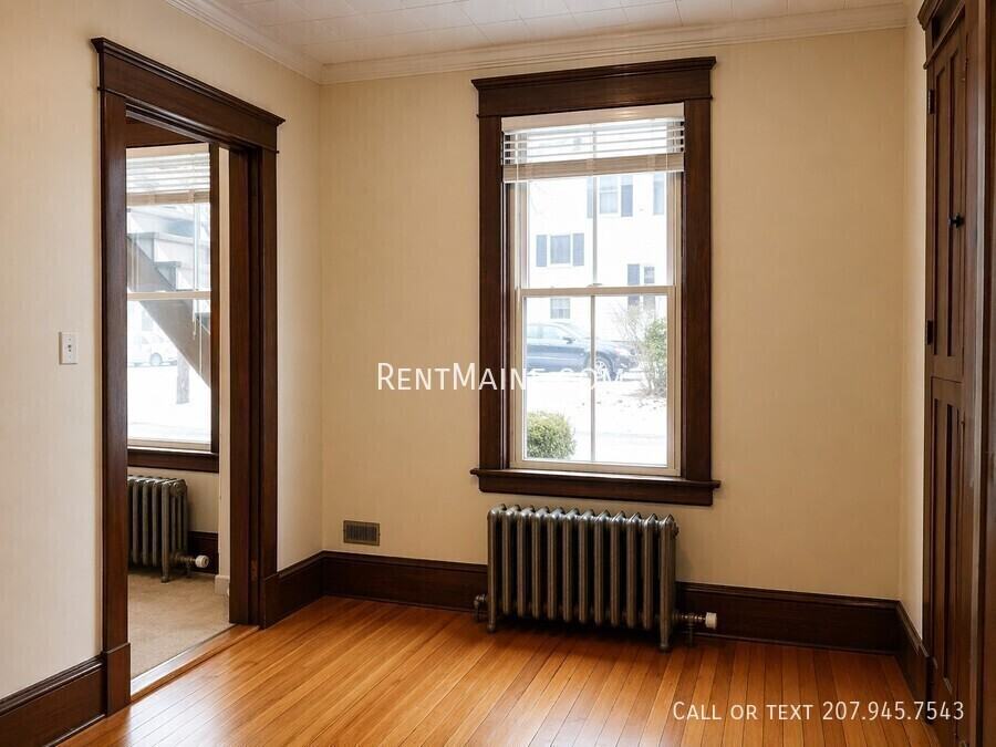 9 Catell St #3 - Photo 2 of 8