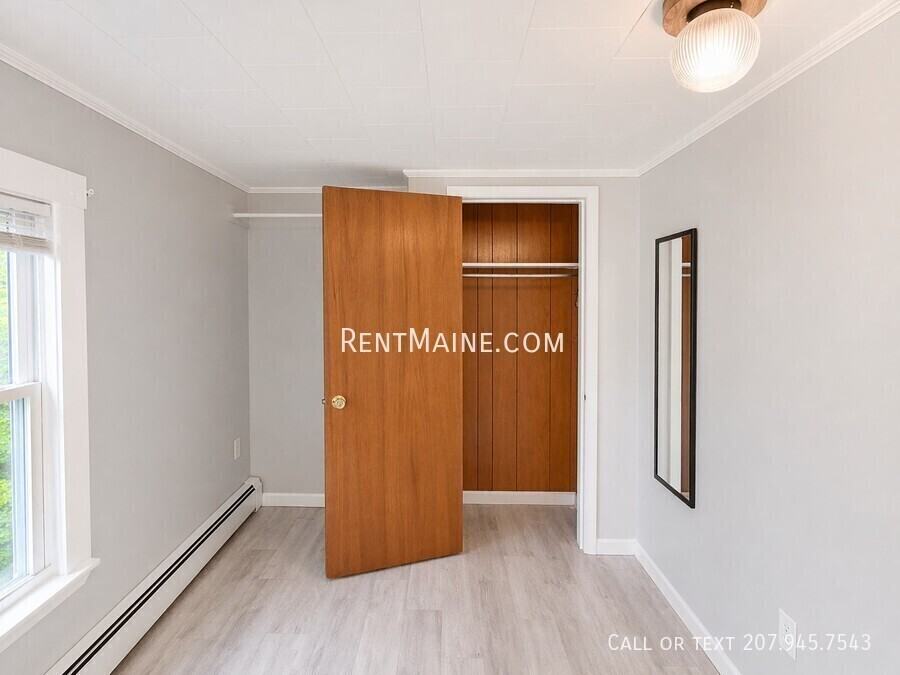 190 3rd St #2B - Photo 6 of 11