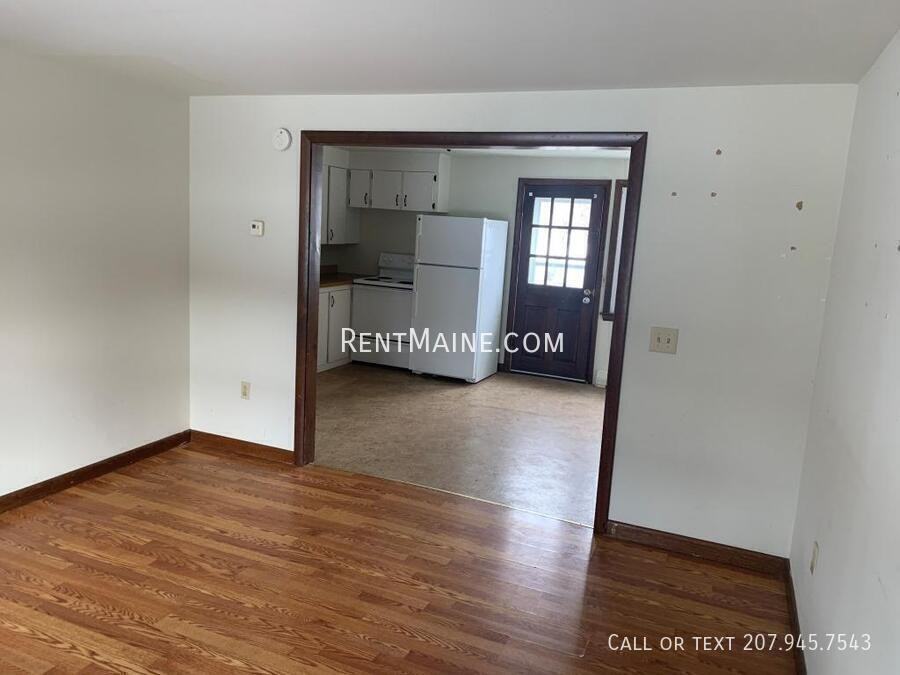 19 Hemlock St - Photo 3 of 15