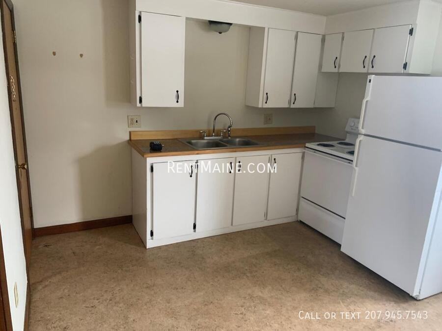 19 Hemlock St - Photo 5 of 15