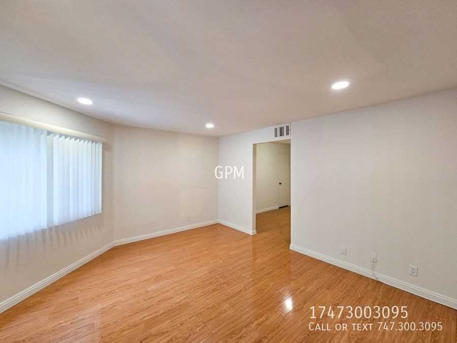 320 W Lomita Ave #10 - Photo 3 of 11