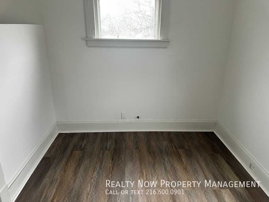 9521 Mount Auburn Ave #2 - Photo 3 of 5
