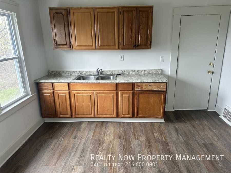 9521 Mount Auburn Ave #2 - Photo 5 of 5