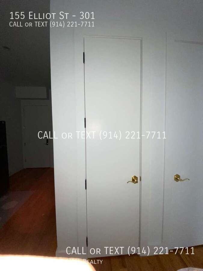 155 Elliott Ave #301 - Photo 4 of 5