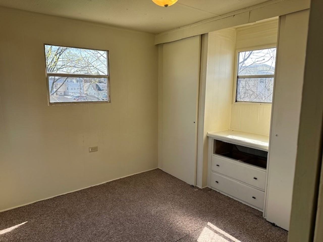 2729 Herr St #2729 - Photo 6 of 8