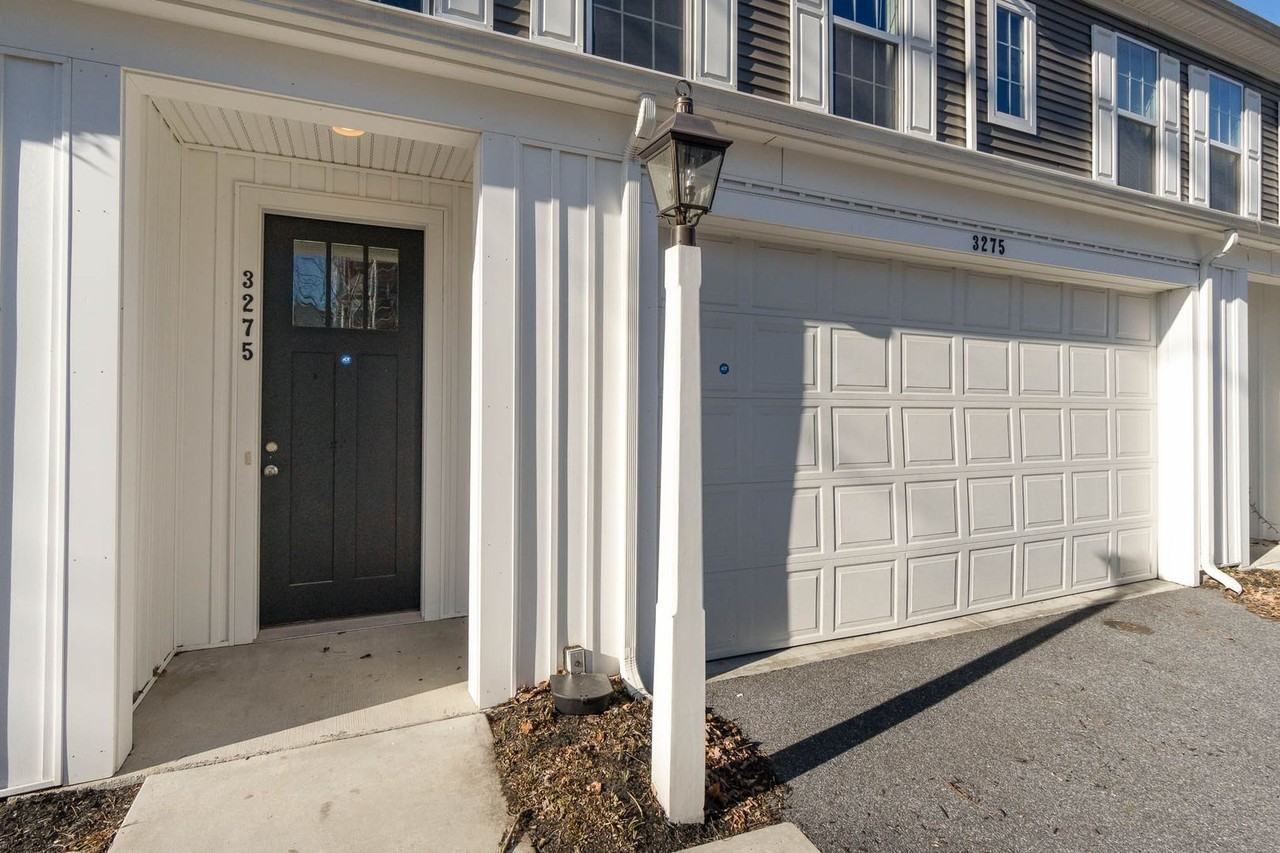 3275 Katie Way - Photo 3 of 25