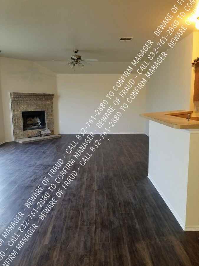 2816 Blue Heron Dr - Photo 5 of 17