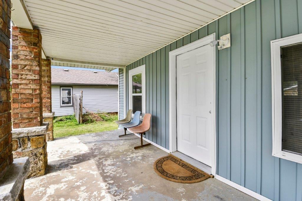 1711 W Florida St #1 - Photo 4 of 28