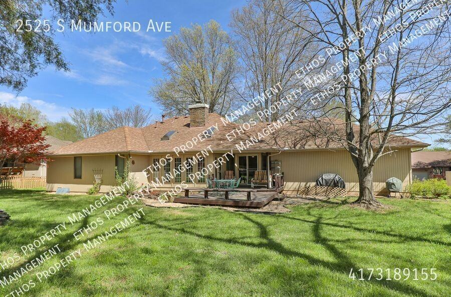 2525 S Mumford Ave - Photo 3 of 22