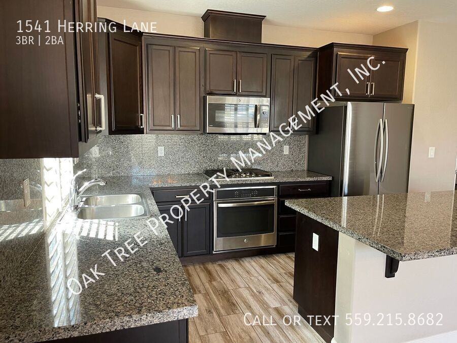 1541 Herring Ln - Photo 2 of 18