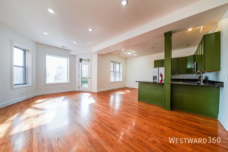 5172 S Michigan Ave #2 - Photo 6 of 47