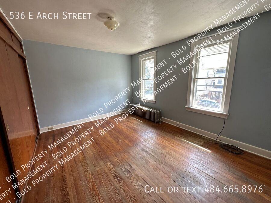 536 E Arch St - Photo 6 of 11