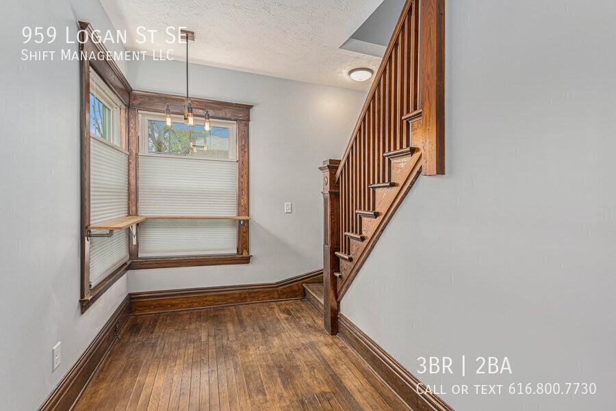 959 Logan St Se - Photo 3 of 15