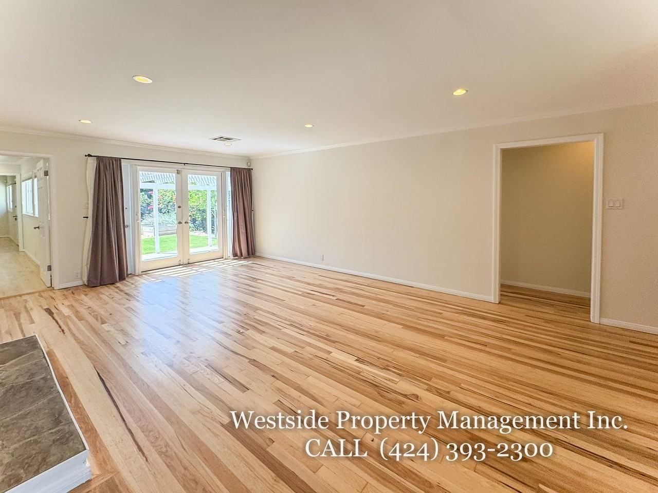 846 Stanford St - Photo 3 of 36