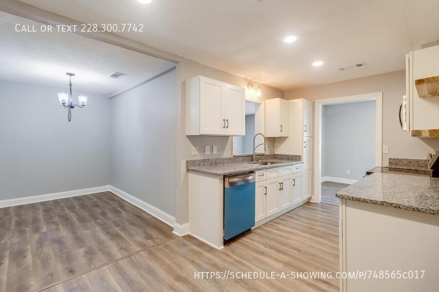 16201 Cervantes Ct - Photo 5 of 21