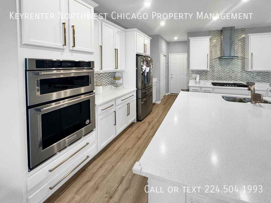 142 Roslyn Pl - Photo 4 of 29