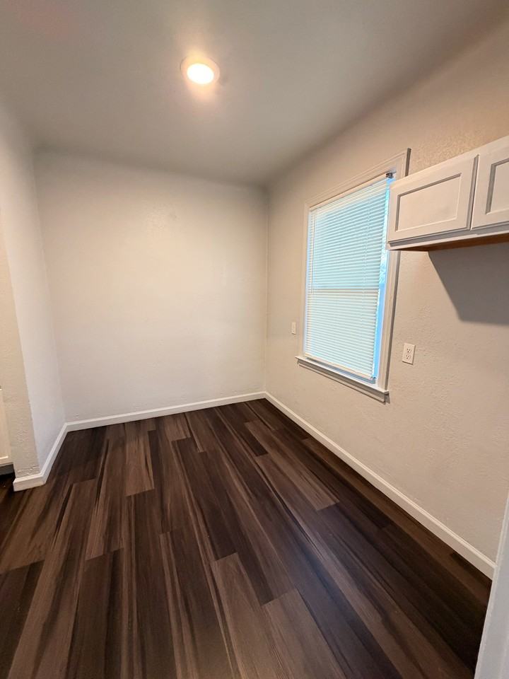 20091 Barlow St #1 - Photo 5 of 13