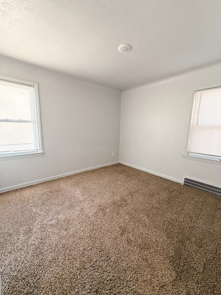 20091 Barlow St #1 - Photo 6 of 13