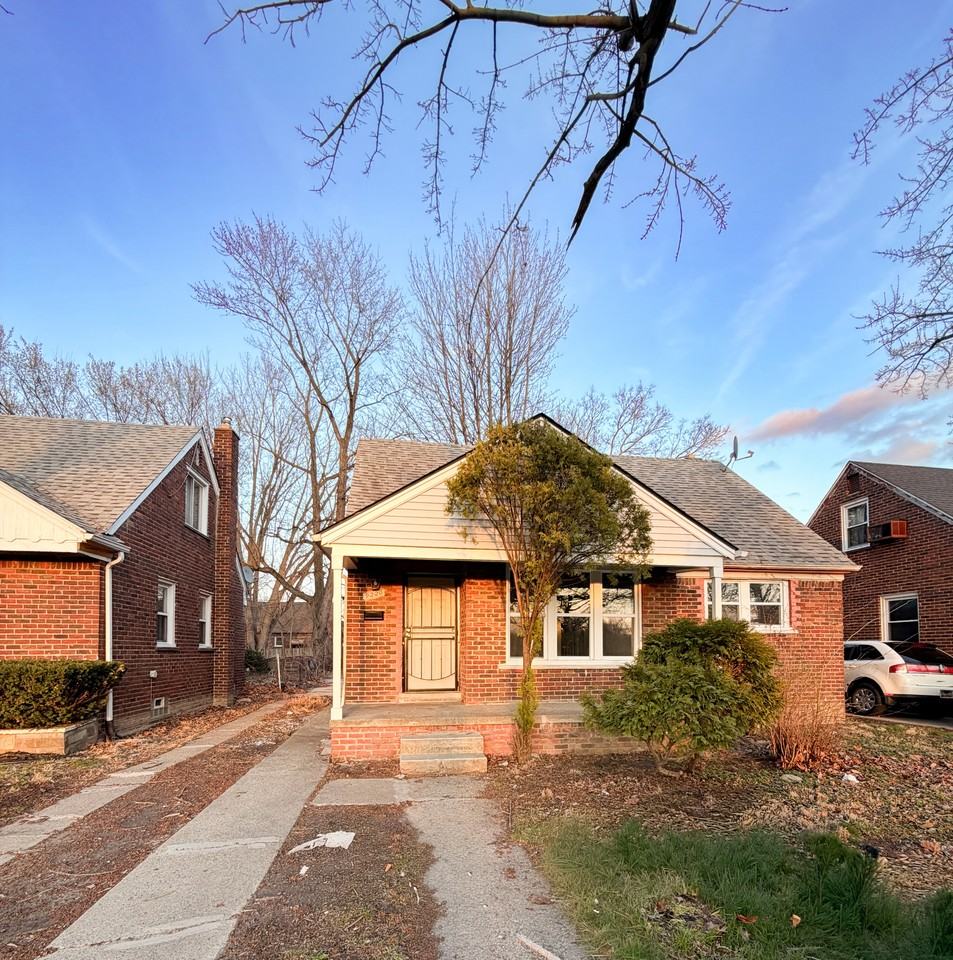 9220 Mansfield St #1