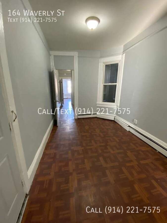 164 Waverly St - Photo 3 of 7